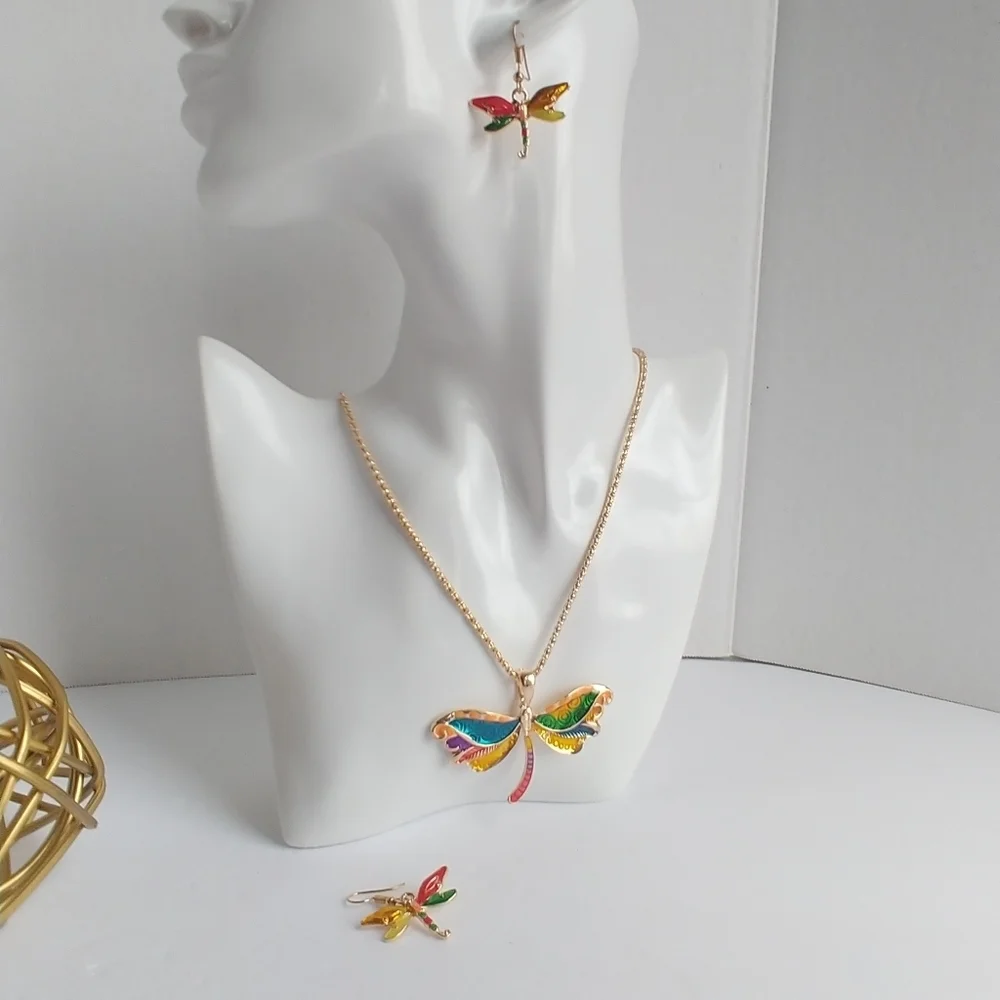 Beautiful Colourful Dragonfly Necklace Earrings - Picture 4 of 4